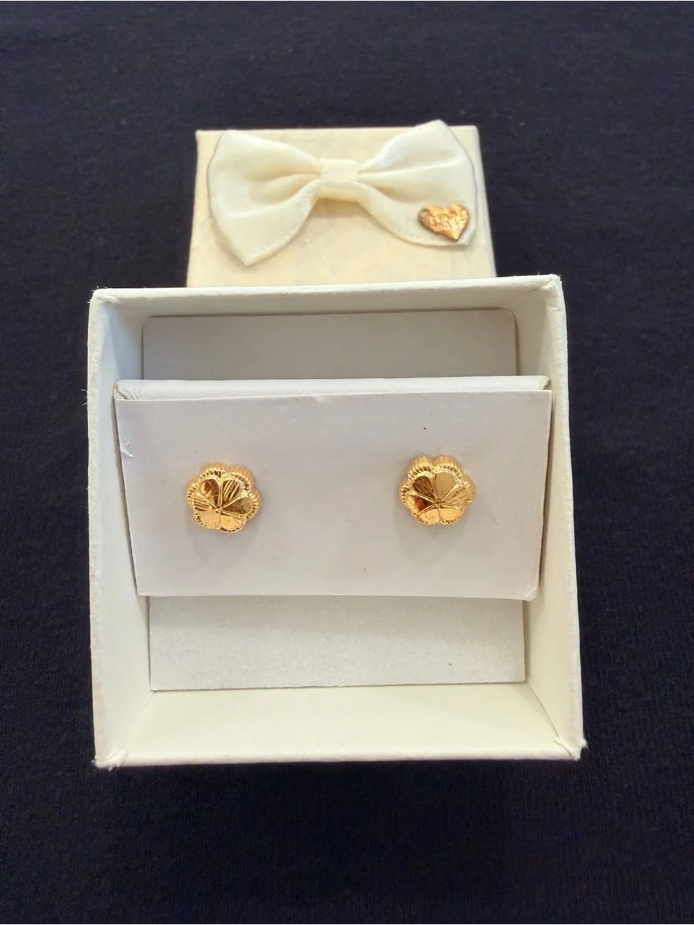 N/A delicate gold